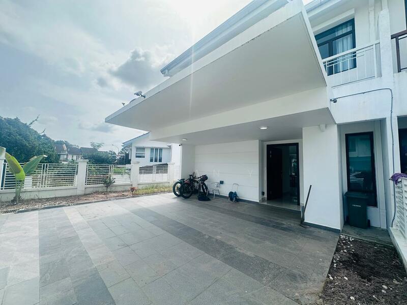 Golf East Horizon Hills, Iskandar Puteri Johor / 2.5 Storey Semi Detached / End Lot - 2