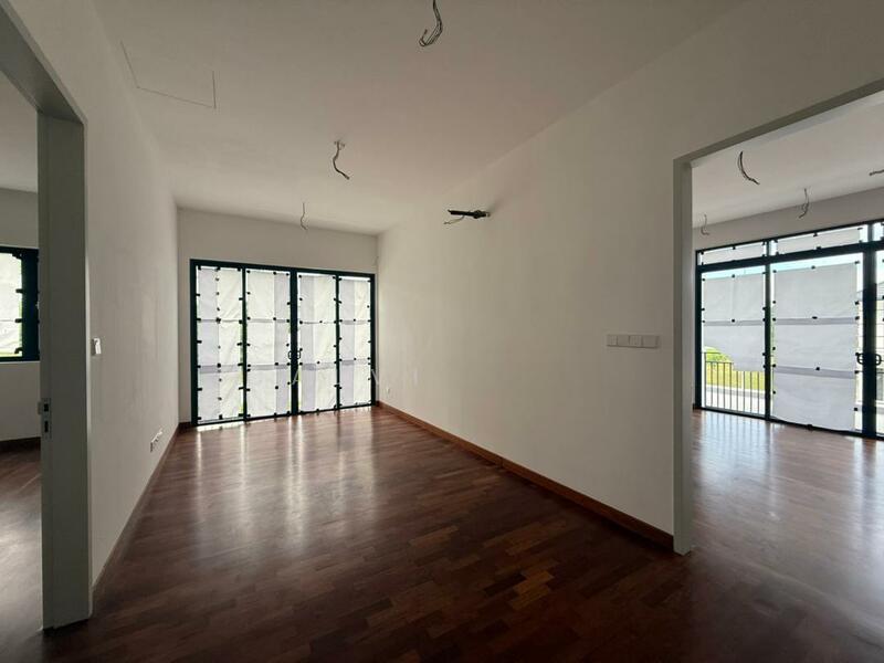 Precinct Arundina - 5