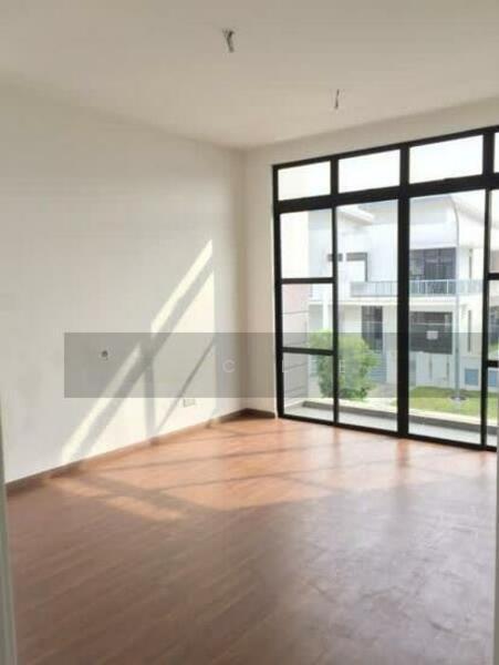 Garden Villas, Bukit Indah - 4