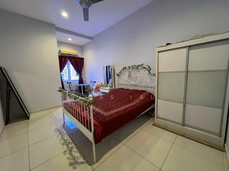 BANDAR SERI BOTANI - 4