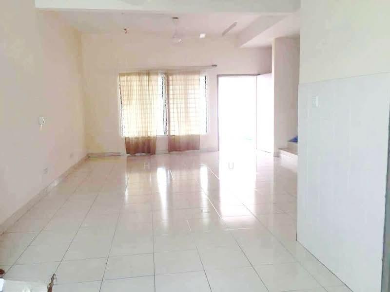 Double Storey Terrace House - Davina - Nilai Impian - 3