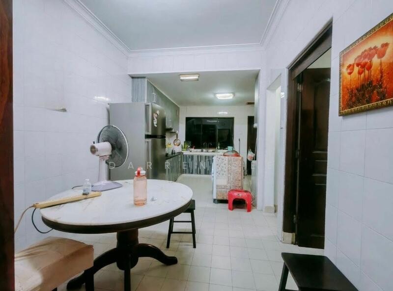 Double Storey Semi-D @ Jalan Mahkota Taman Iskandar JB Town For Sale - 3