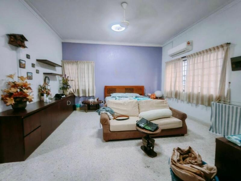 Double Storey Semi-D @ Jalan Mahkota Taman Iskandar JB Town For Sale - 2