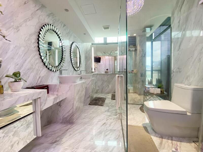 The LIGHT COLLECTION II - 4