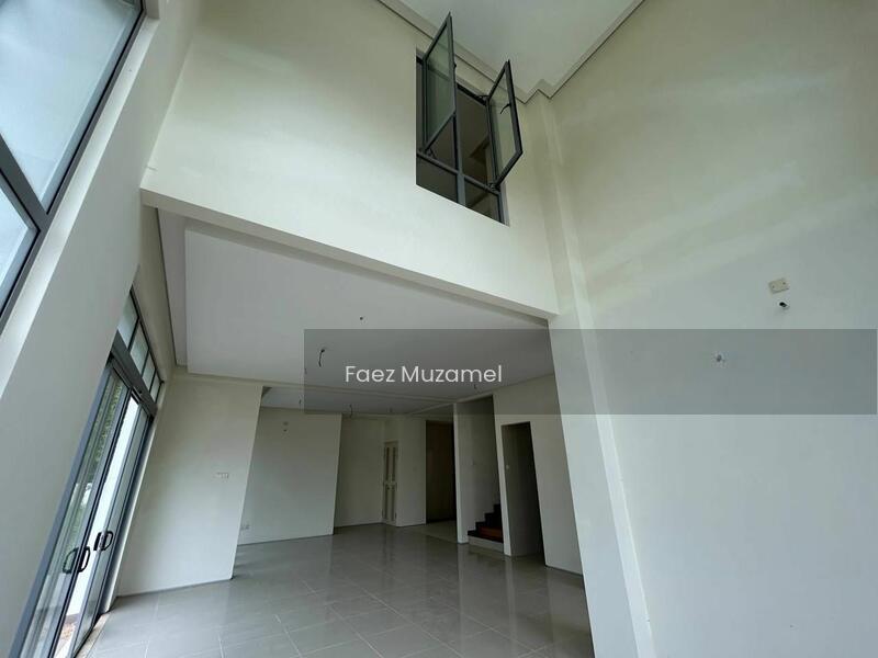 Semi-D house at Denai Alam - 3