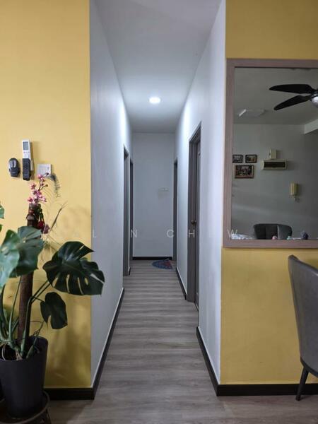 Lake View Suites - 5