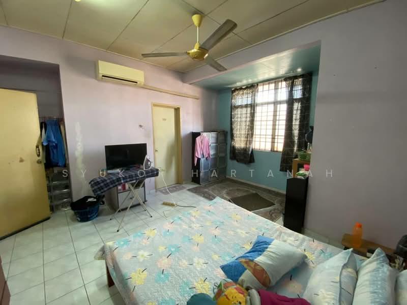 Double Storey Terrace Desa Latania Sek 36 Shah Alam - 3