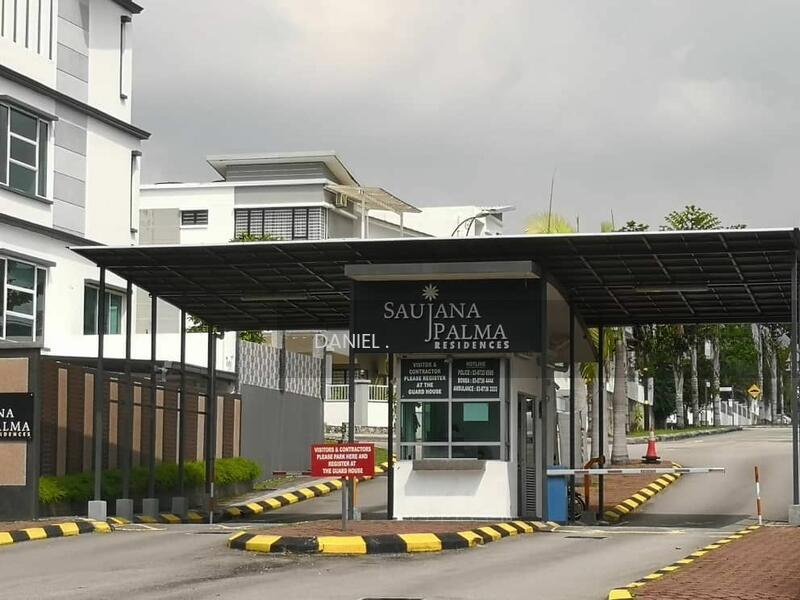 Semi-D house at Kajang - 1