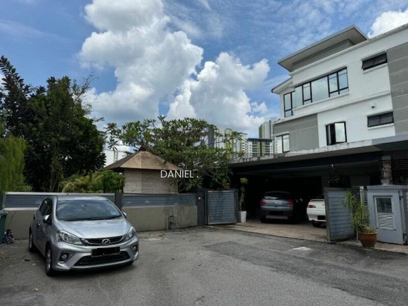 Semi-D house at Kajang - 2