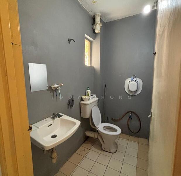 Pangsapuri Carlina - 4