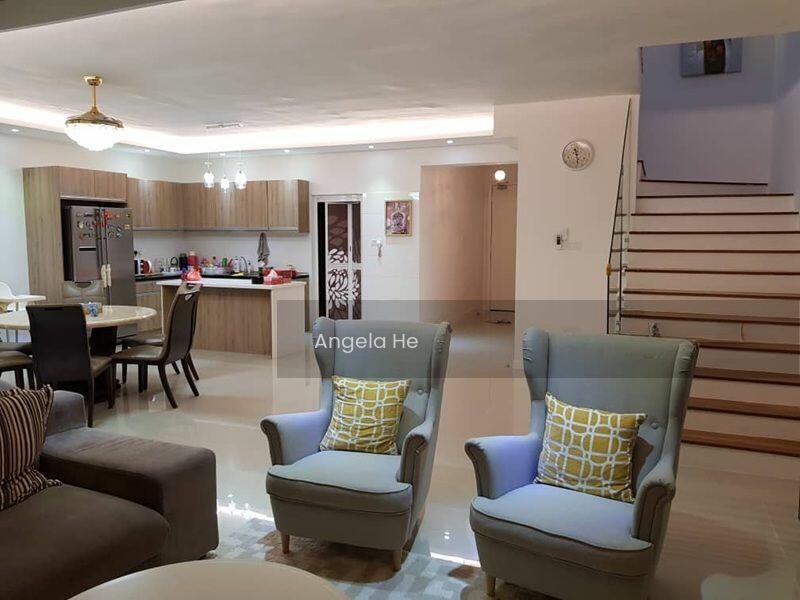 Armanee Terrace II - 2