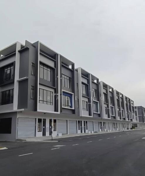 Crest Emerald Crests Emeralds - 2