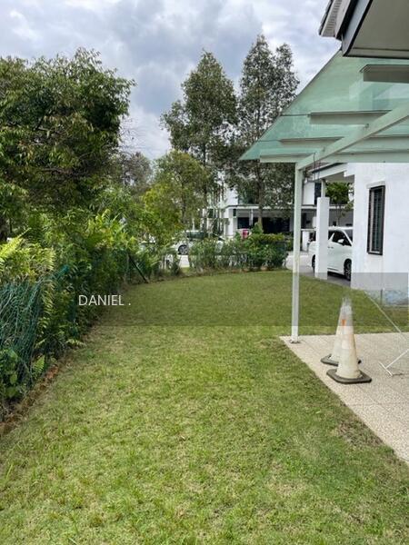 2.5 STOREY CORNER LOT LINK HOUSE WITH GARDEN LOCATED AT JALAN LENGKUAS, SECTION 16, SHAH ALAM. - 3