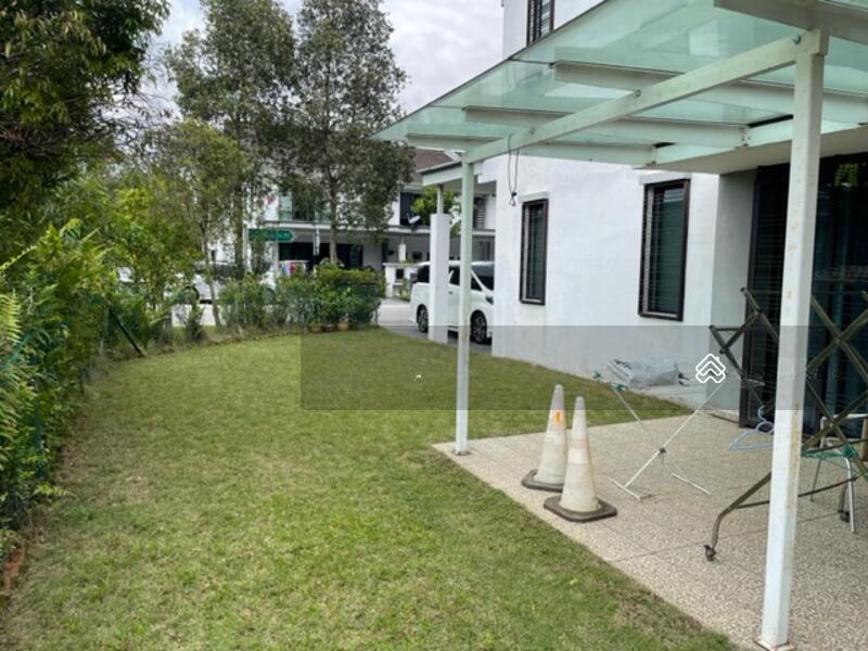 2.5 STOREY CORNER LOT LINK HOUSE WITH GARDEN LOCATED AT JALAN LENGKUAS, SECTION 16, SHAH ALAM. - 4