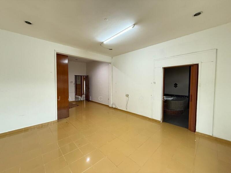 Taman Puteri Wangsa Ulu Tiram - 5