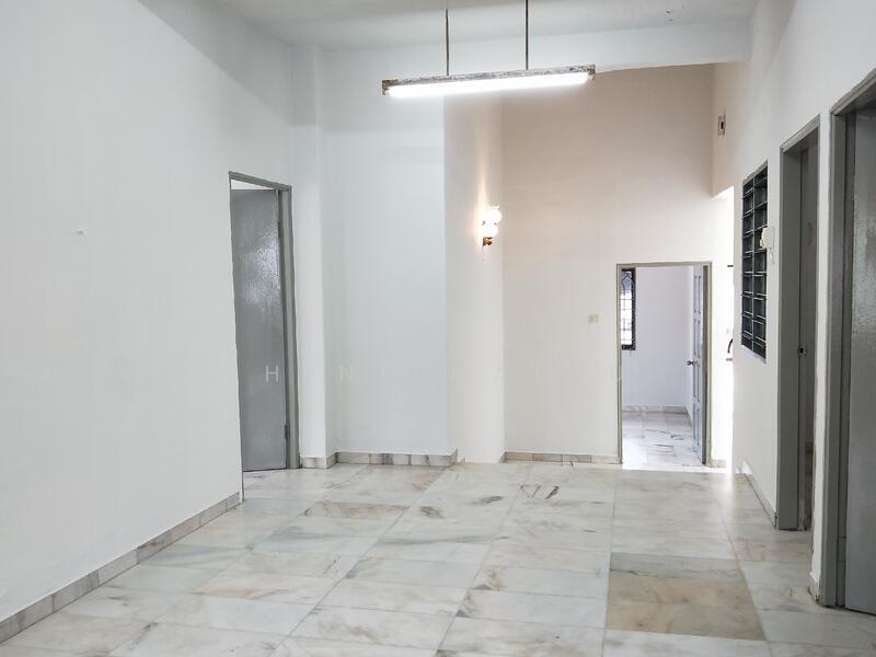 Taman Muzaffar Shah - 3