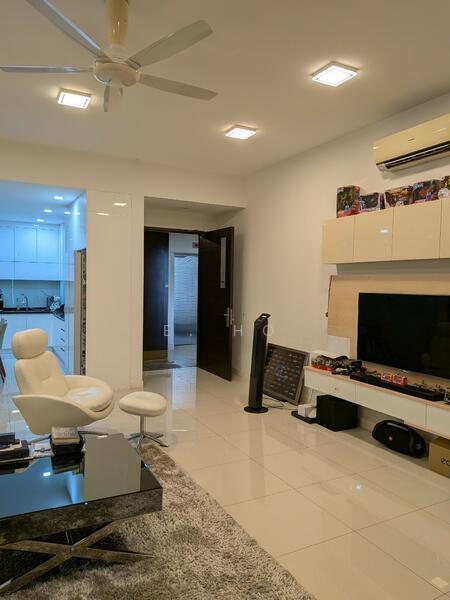 Uptown Residences - 5