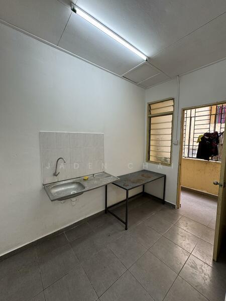 Taman Mount Austin - 3