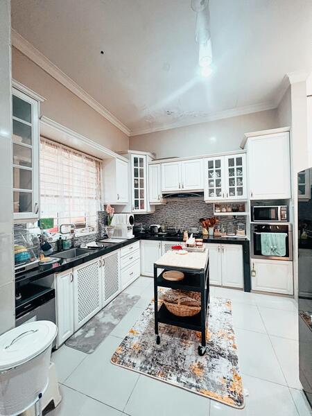 Beverly Heights - 2