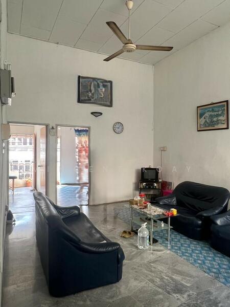 Taman Usahaniaga - 1