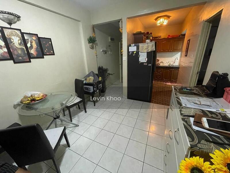 Plaza Sinar Apartment - 2