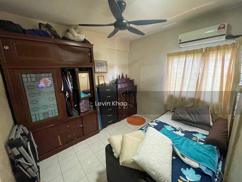 Plaza Sinar Apartment - 3