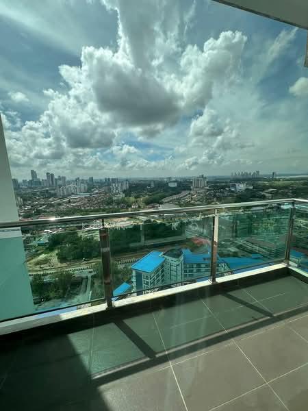 M Condominium @ Larkin - 3