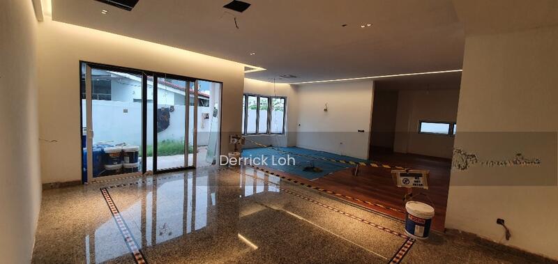 Jalan Tunku Abdul Rahman - 3