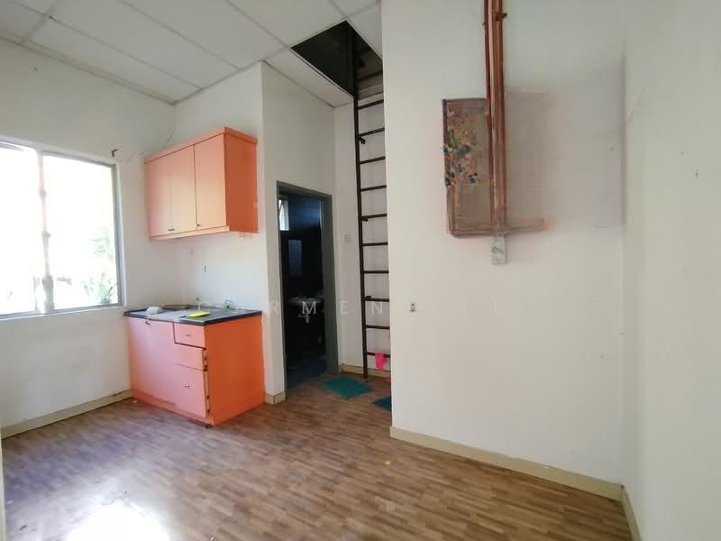 Taman Perindustrian Kinrara - 3