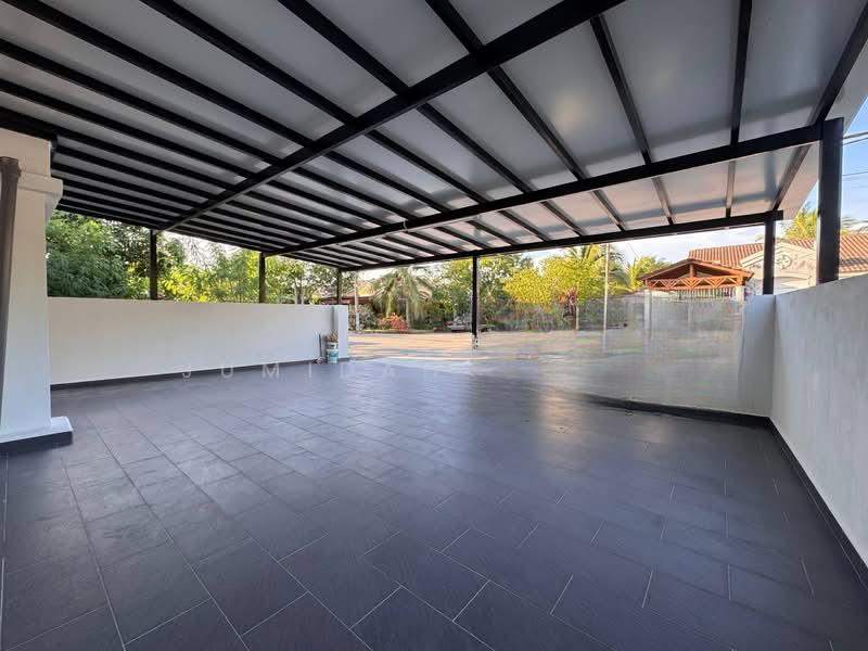 Pantai Sepang Putra - 3