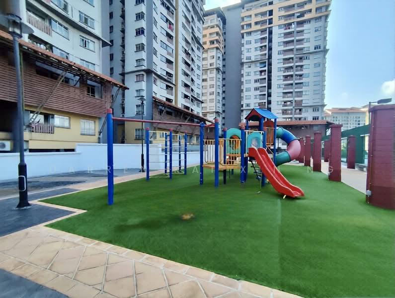 Perdana Exclusive - 2