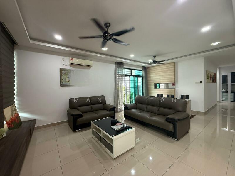 Promenade, Taman Ungku Tun Aminah - 1