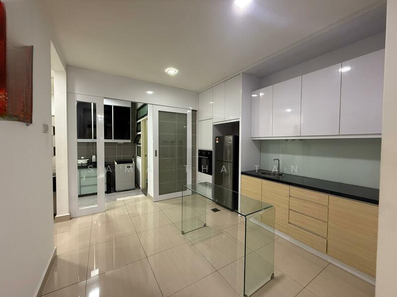 Promenade, Taman Ungku Tun Aminah - 2