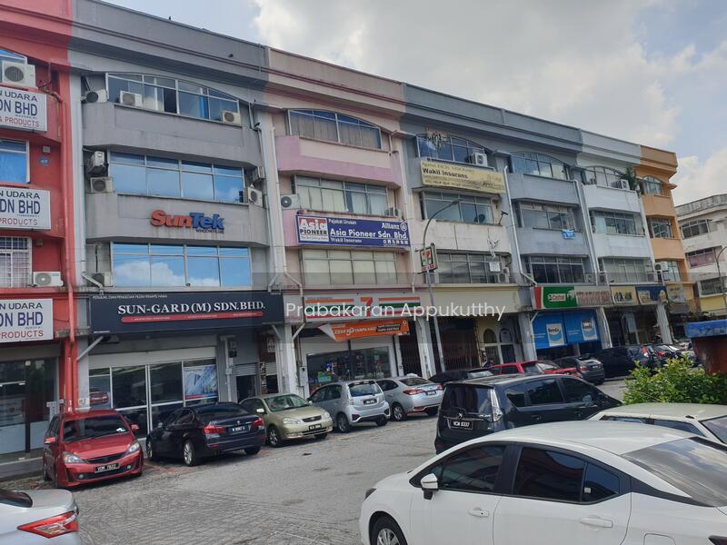 Taman Petaling Utama, jalan PJS 1/27, Petaling Jaya, Selangor - 4