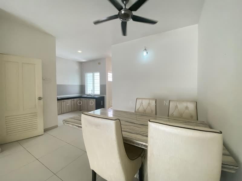 BANDAR SERI BOTANI - 4