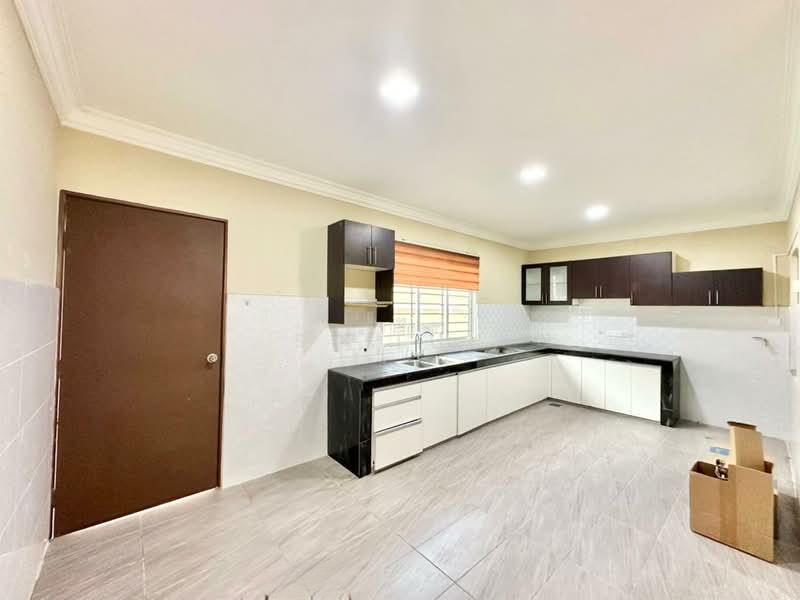 Emerald West - 3