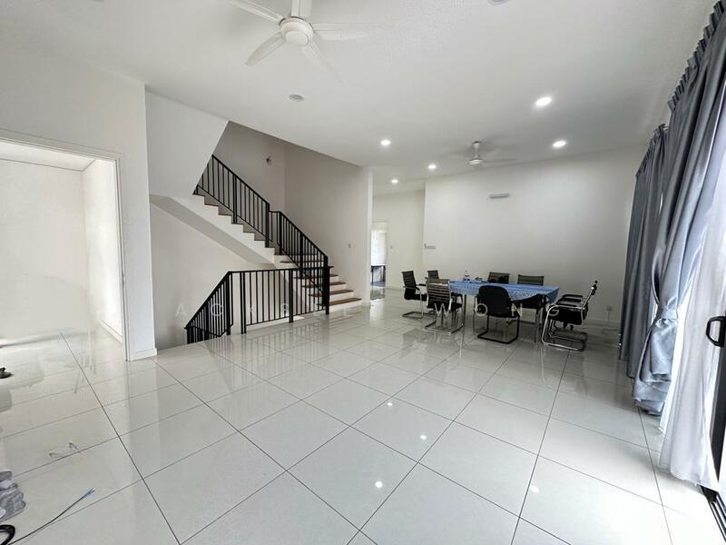 Twin Palms @ Sungai Long - 2