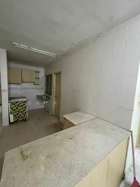 Flora Damansara Apartment - 3