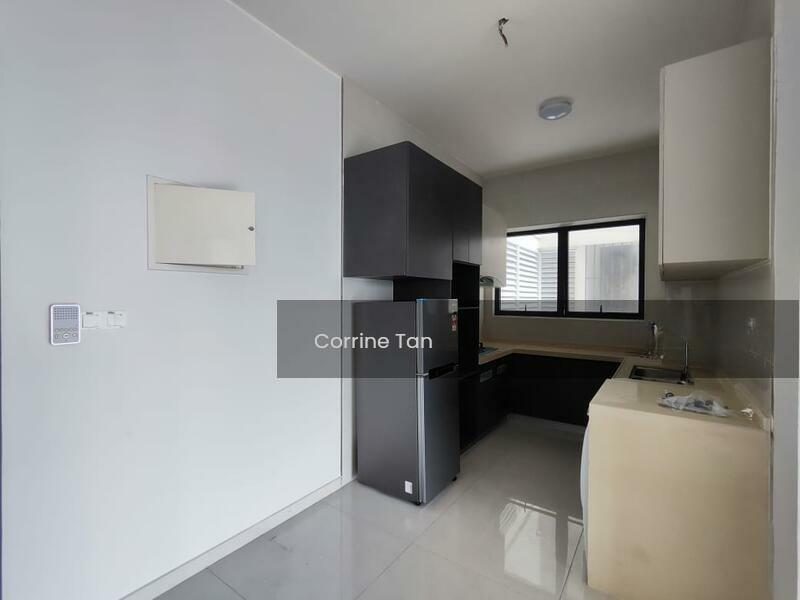 Amberside @ Country Garden Danga Bay - 3