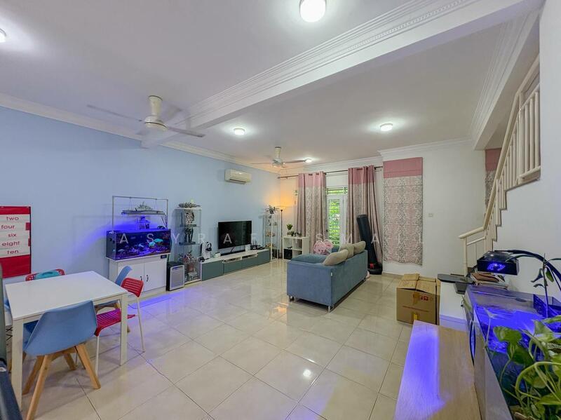 Direct Park Access | Low Density Living | 2 Storey Terrace Presint 11 Freehold - 5