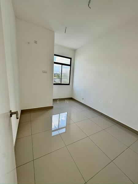 Adda Heights @ Green Avenue 2 Storey Terrace House Corner - 5