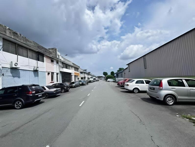 Taman Universiti @ Johor 1.5 Storey Terrace Factory For Sale - 3