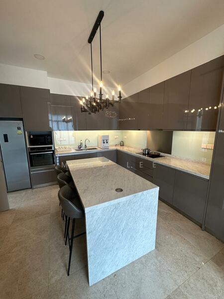 Vista Residences - 3