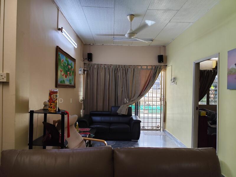 2-storey Terrace House at Kepong Baru - 3