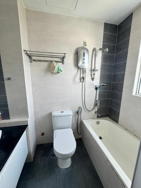 Rosvilla Condominium - 3