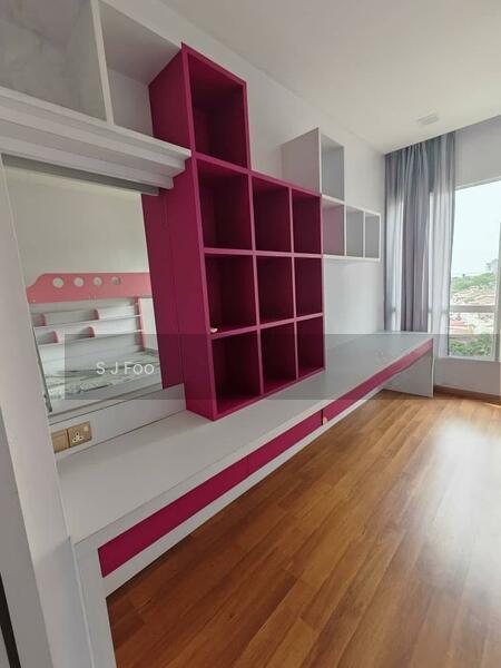 Central Park condominium - 2