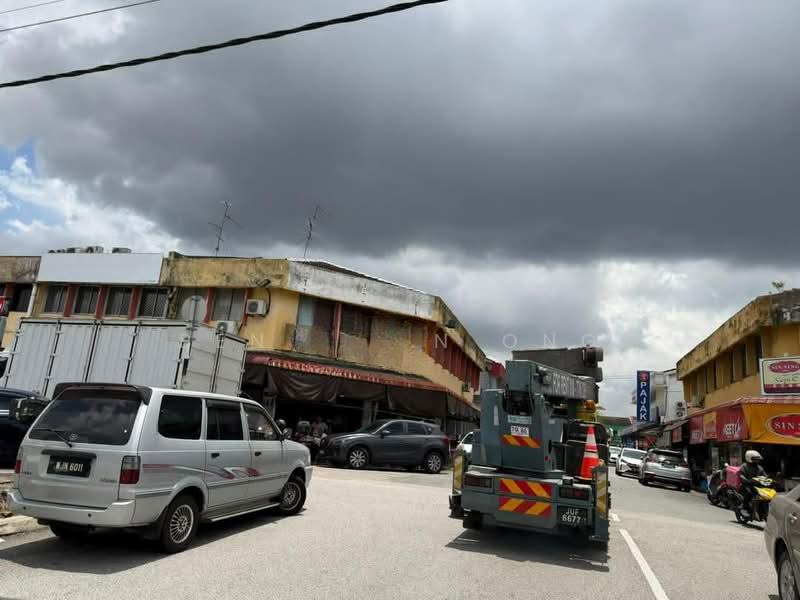 Taman Ungku Tun Aminah - 4