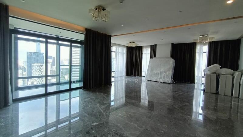 Four Seasons Place - 5