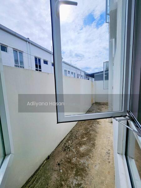 Damaris Terraces @ Ara Sendayan - 2