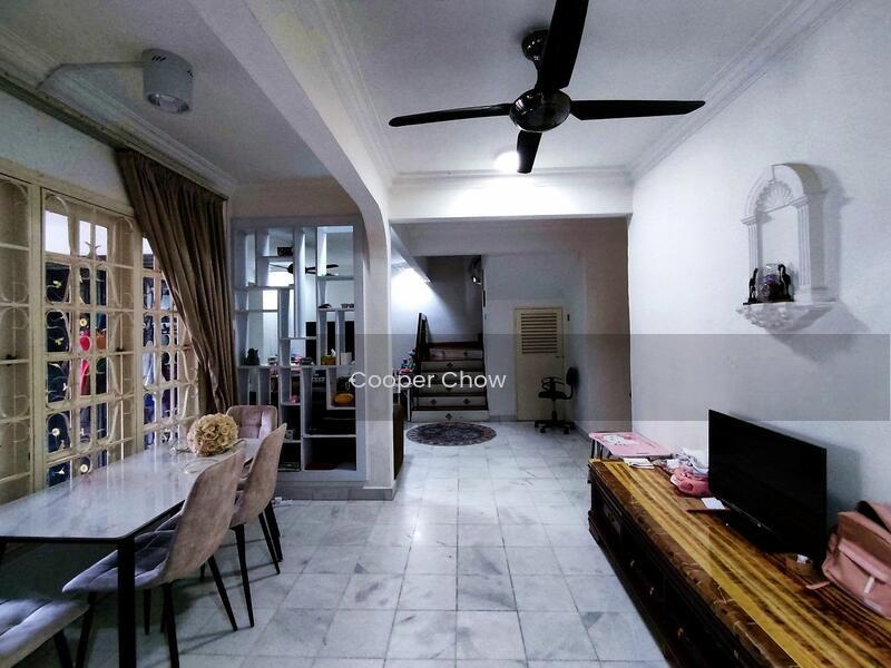 Semi-D house at SS3 - 2